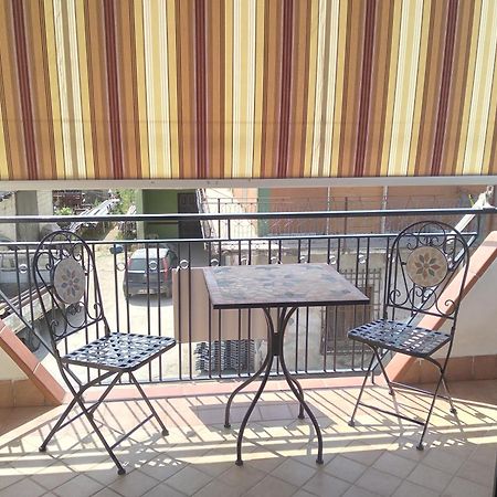 Turisti A Casa Mia Bed & Breakfast Santa Maria La Carita Exterior photo
