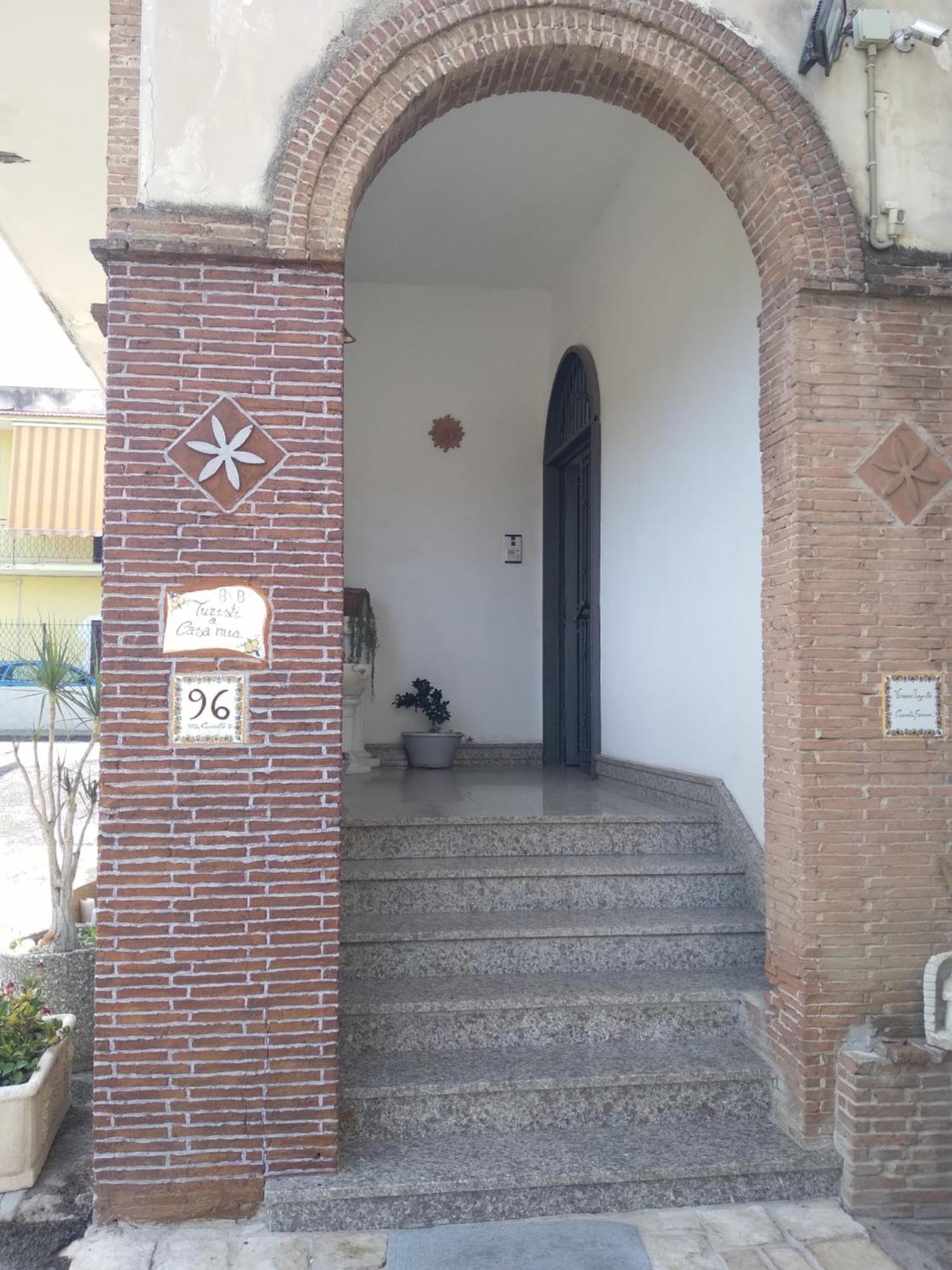 Turisti A Casa Mia Bed & Breakfast Santa Maria La Carita Exterior photo