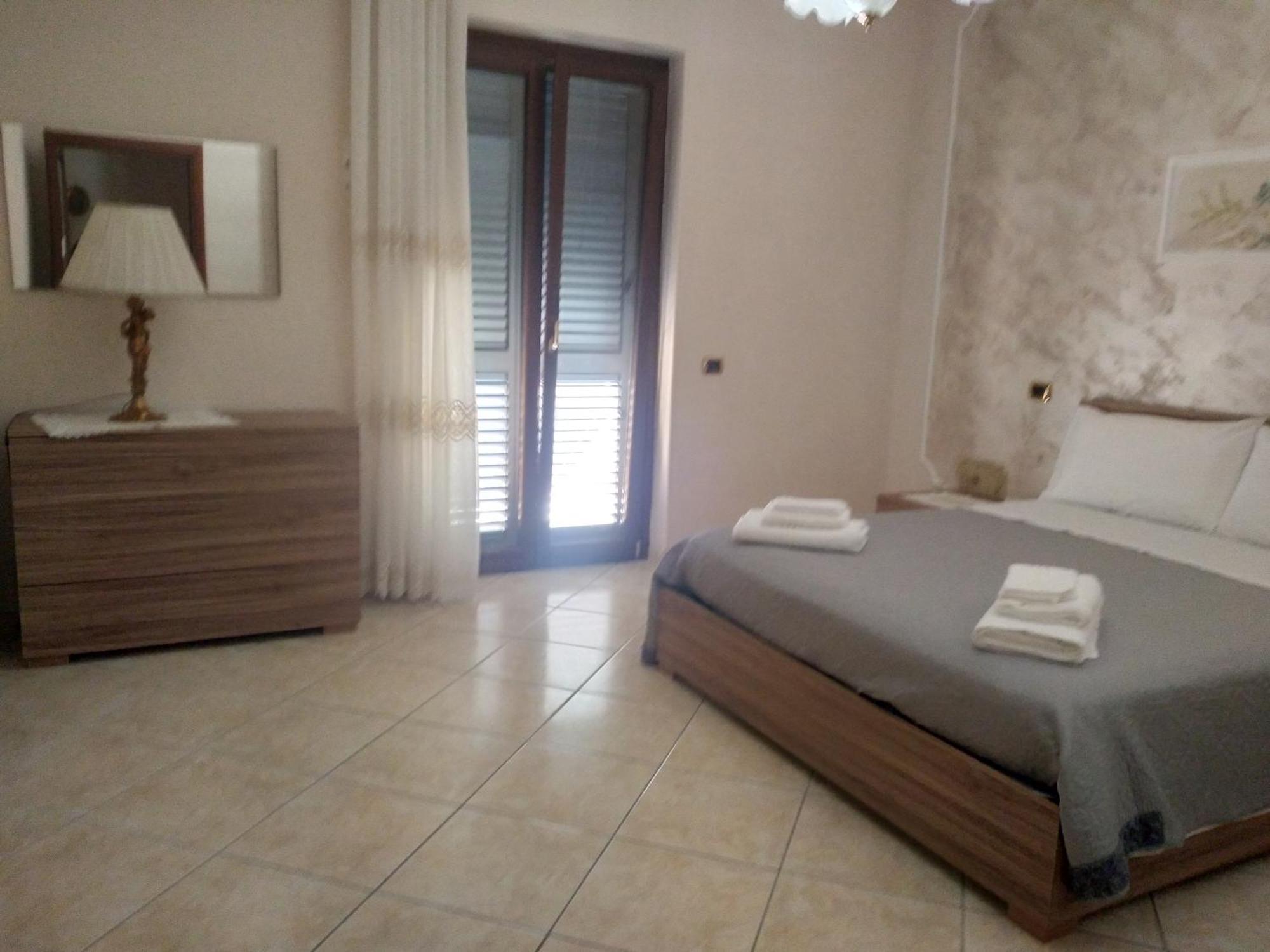 Turisti A Casa Mia Bed & Breakfast Santa Maria La Carita Exterior photo